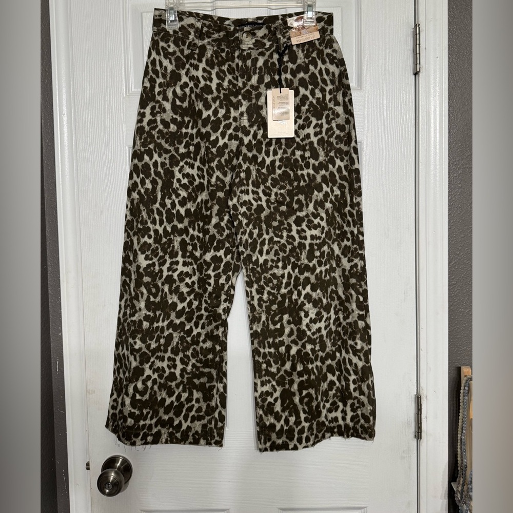 Sincerely Jules Tan Leopard Print Cropped Pants 5/27